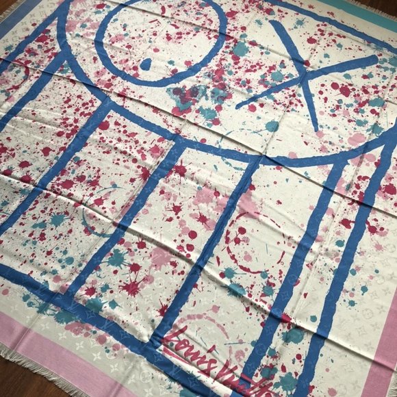 LOUIS VUITTON Chale MRA Blanc Monogram Shawl Scarf - Picture 3 of 6